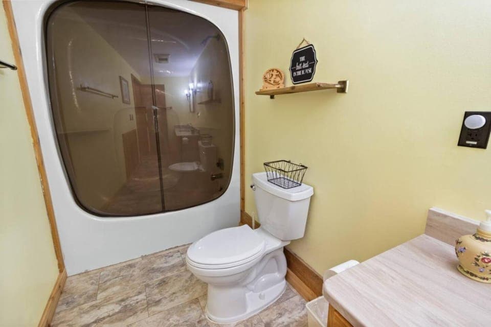 The Pacesetter Best Location on the Mountain Apartment in Snowshoe