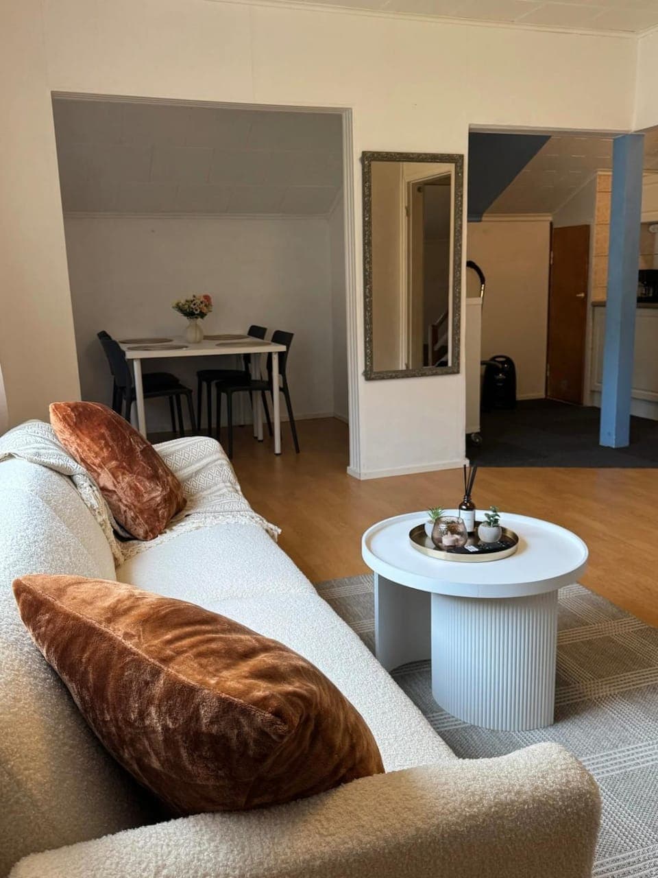 Living room, kitchen