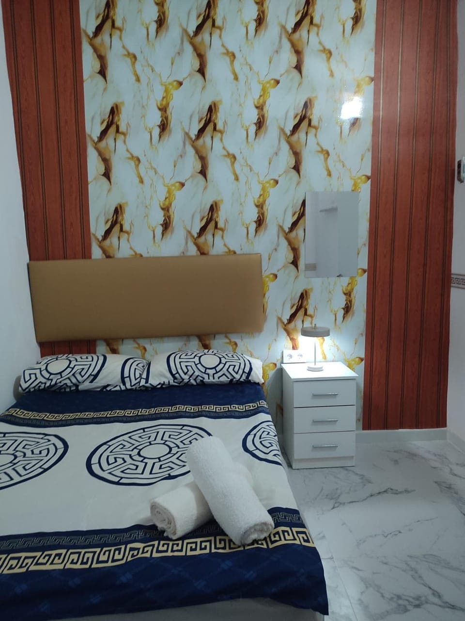 Rooms Ciudad Bella Apartment in Valencia