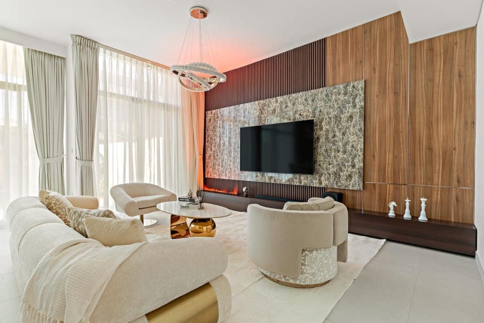 TV and multimedia, Living room, Seating area, Evening entertainment