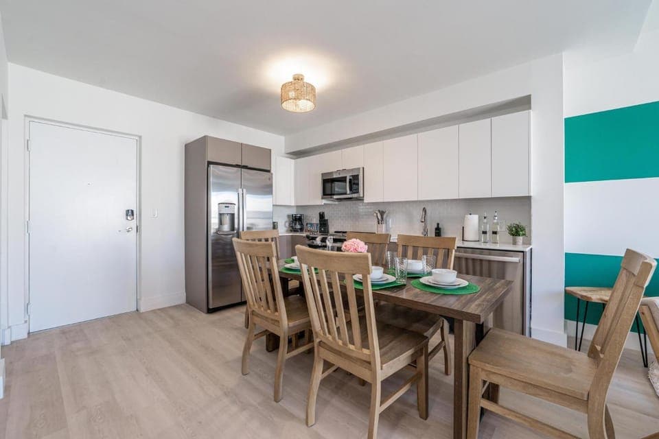 Kitchen or kitchenette, Dining area, dishwasher, oven, stove, toaster, kitchen