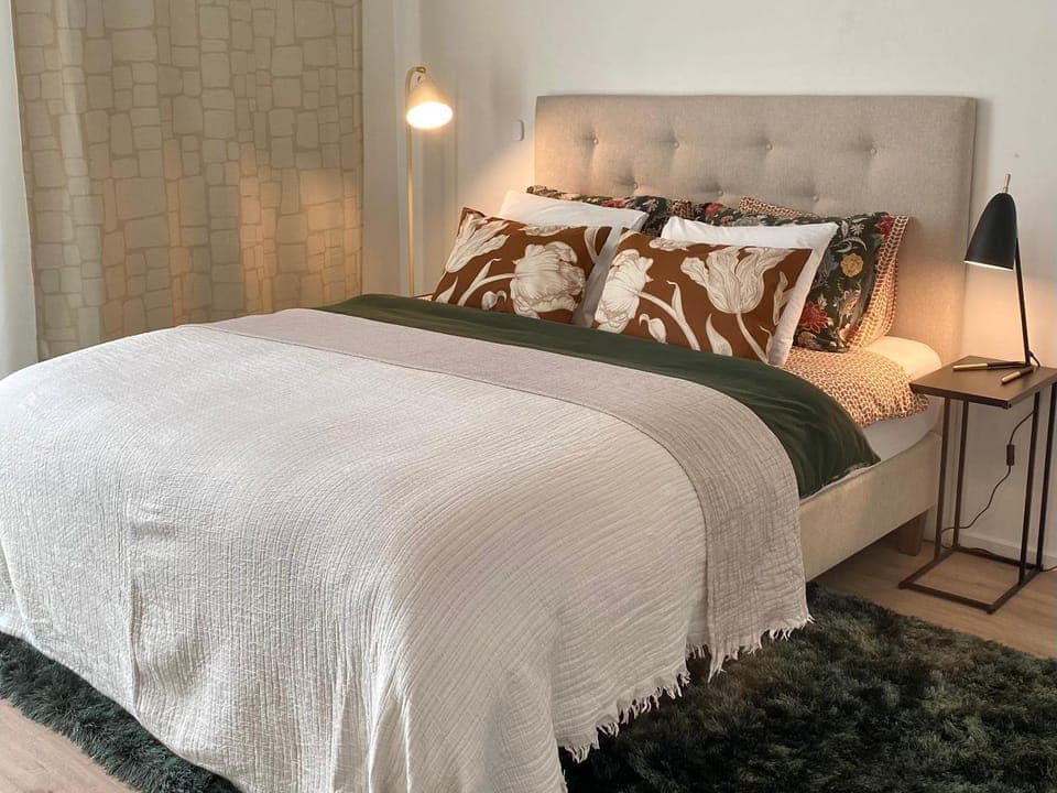 Bed, Bedroom