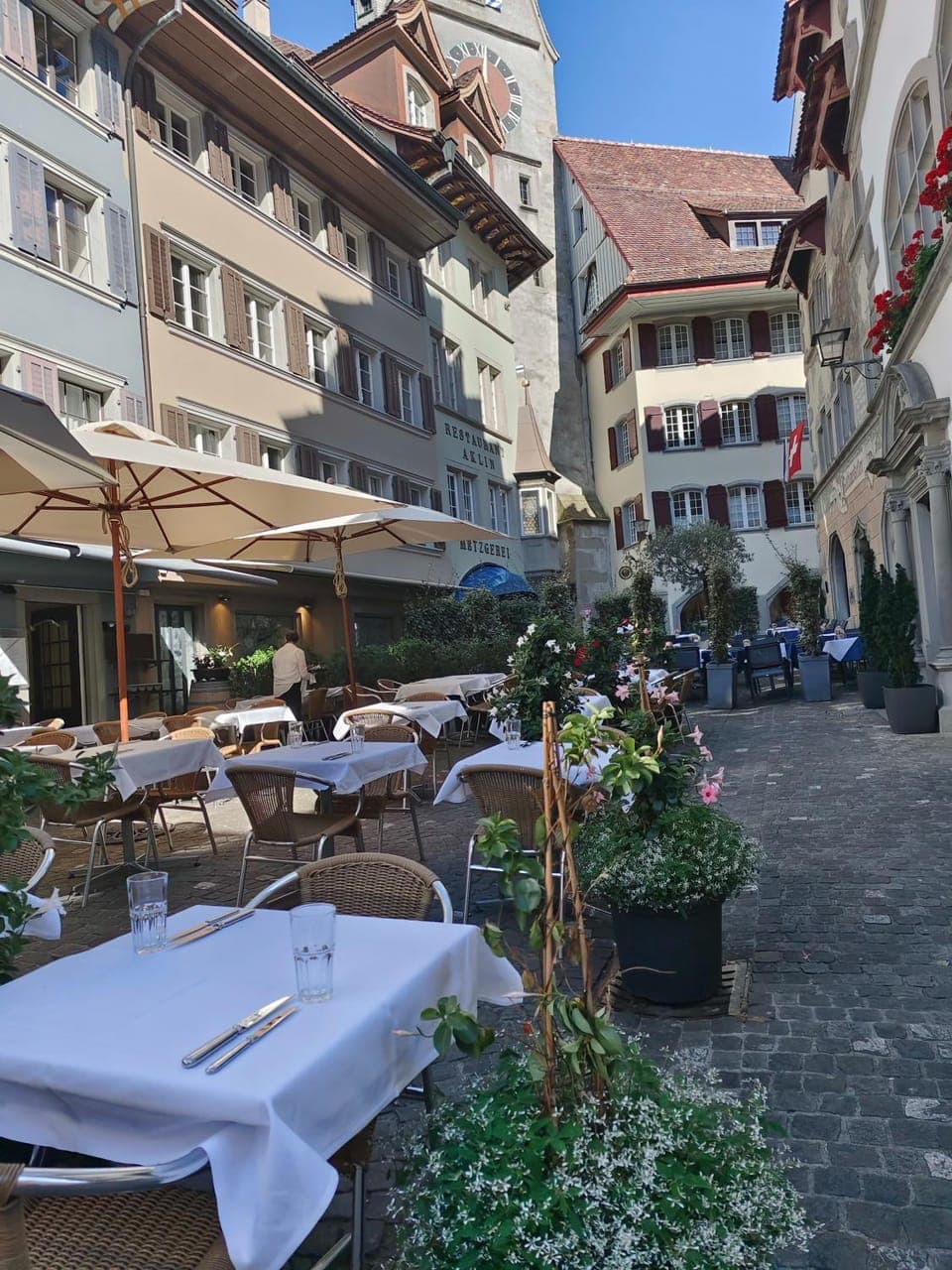 Restaurant/places to eat