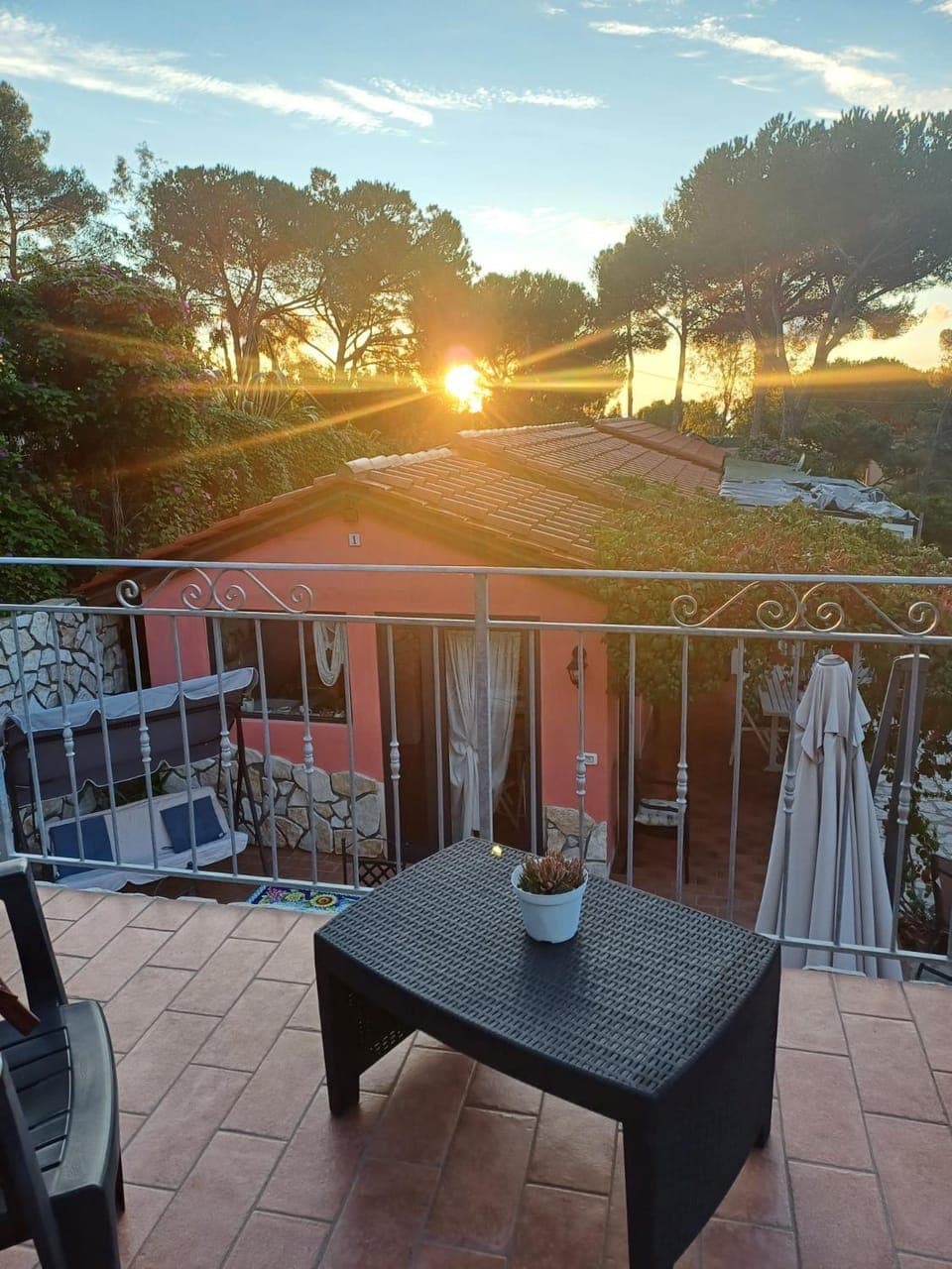 Patio, Day, Balcony/Terrace, Sunrise