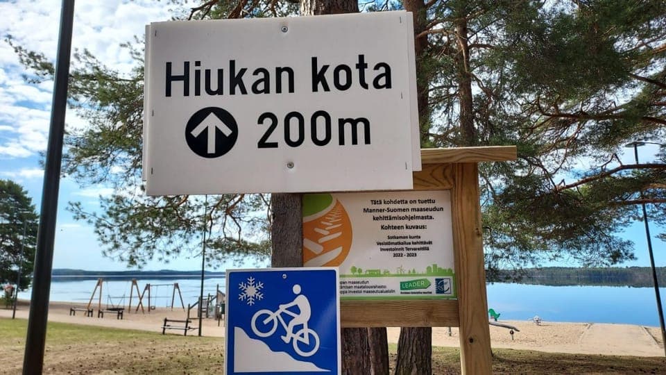 Day, Natural landscape, Cycling, Lake view