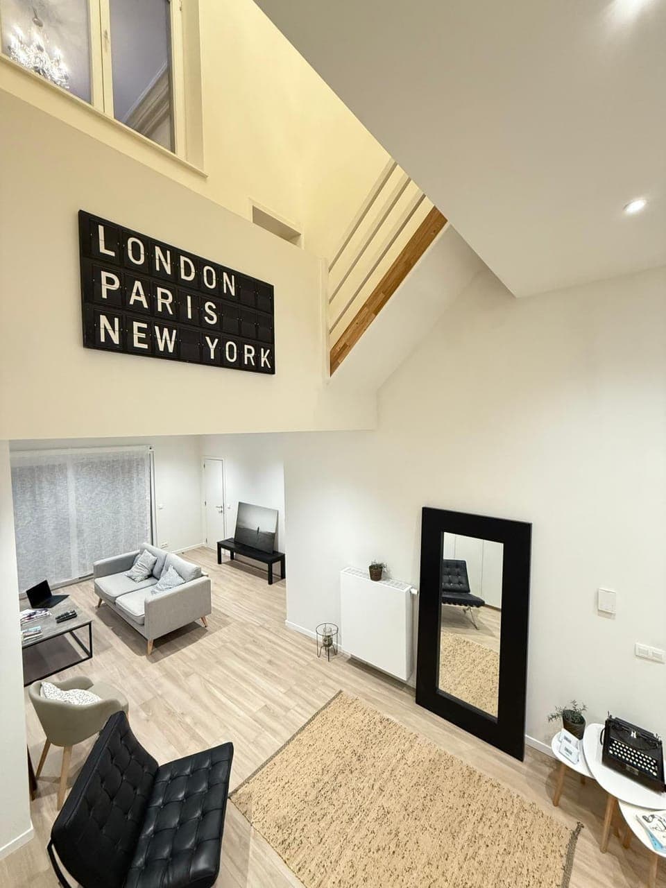 Living room, Photo of the whole room, Internal: Not applicable to any particular room