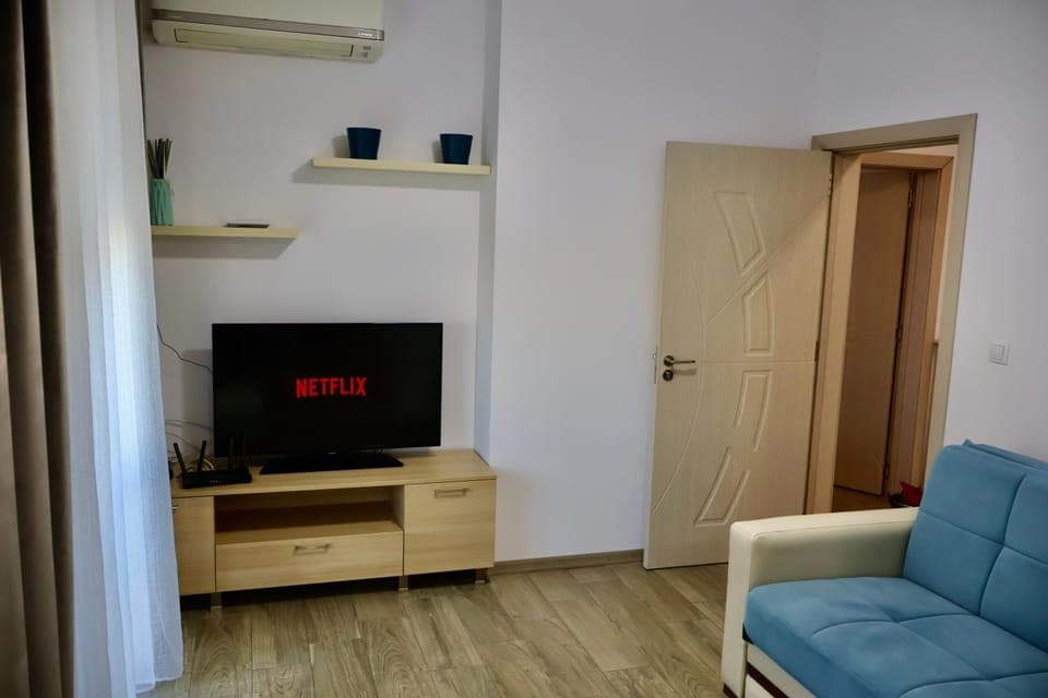 TV and multimedia, Living room, air conditioner