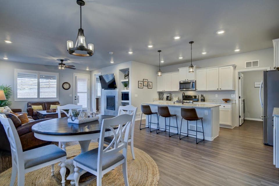 Updated 5BR Home - Perfect for Families & Groups House in Colorado Springs