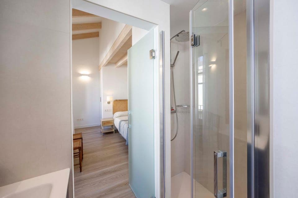Shower, Bed, Bathroom, Bedroom