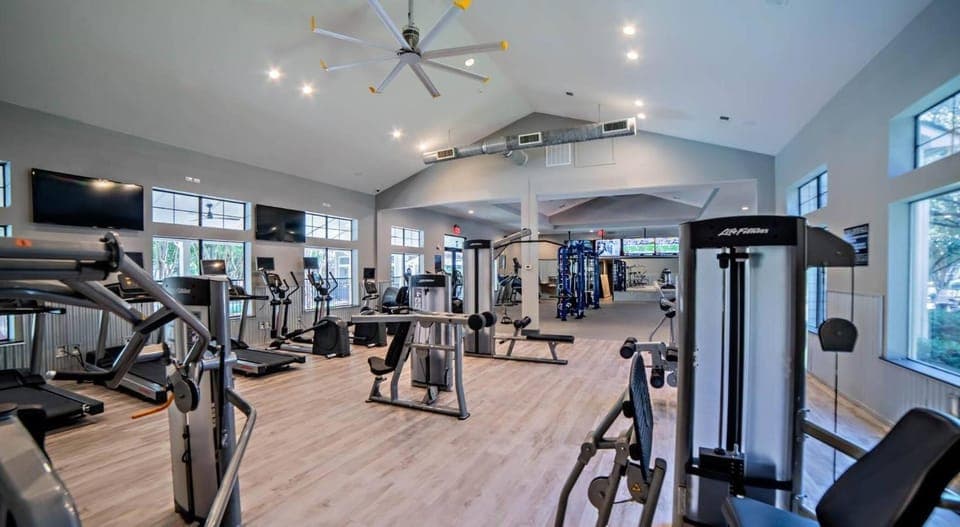 Fitness centre/facilities, On site, Sports