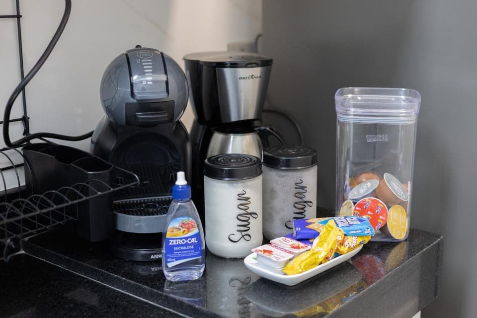 Coffee/tea facilities, Kitchen or kitchenette