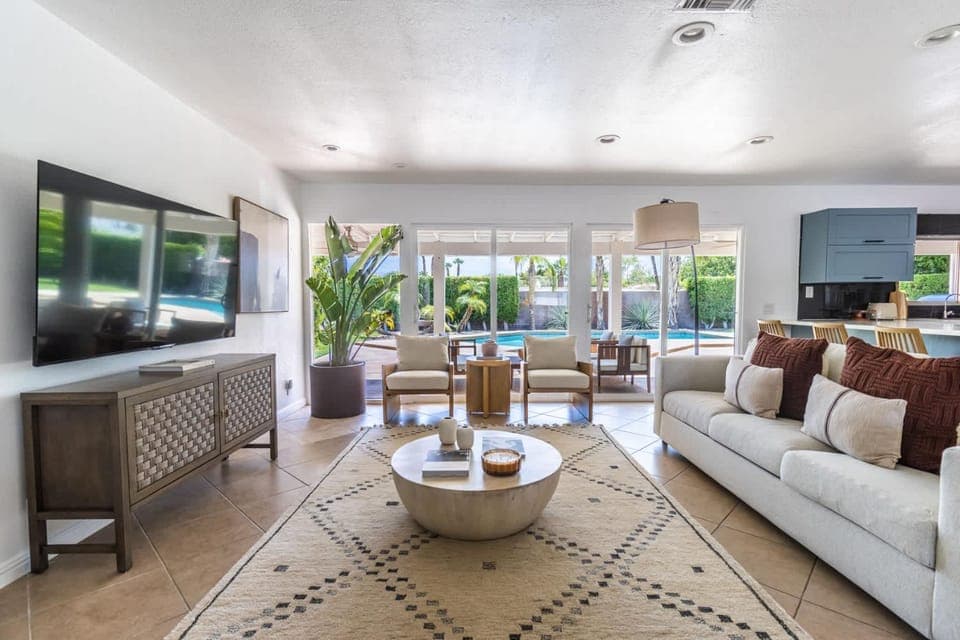 The Casa Geatway 18 sleepers Villa in Palm Springs