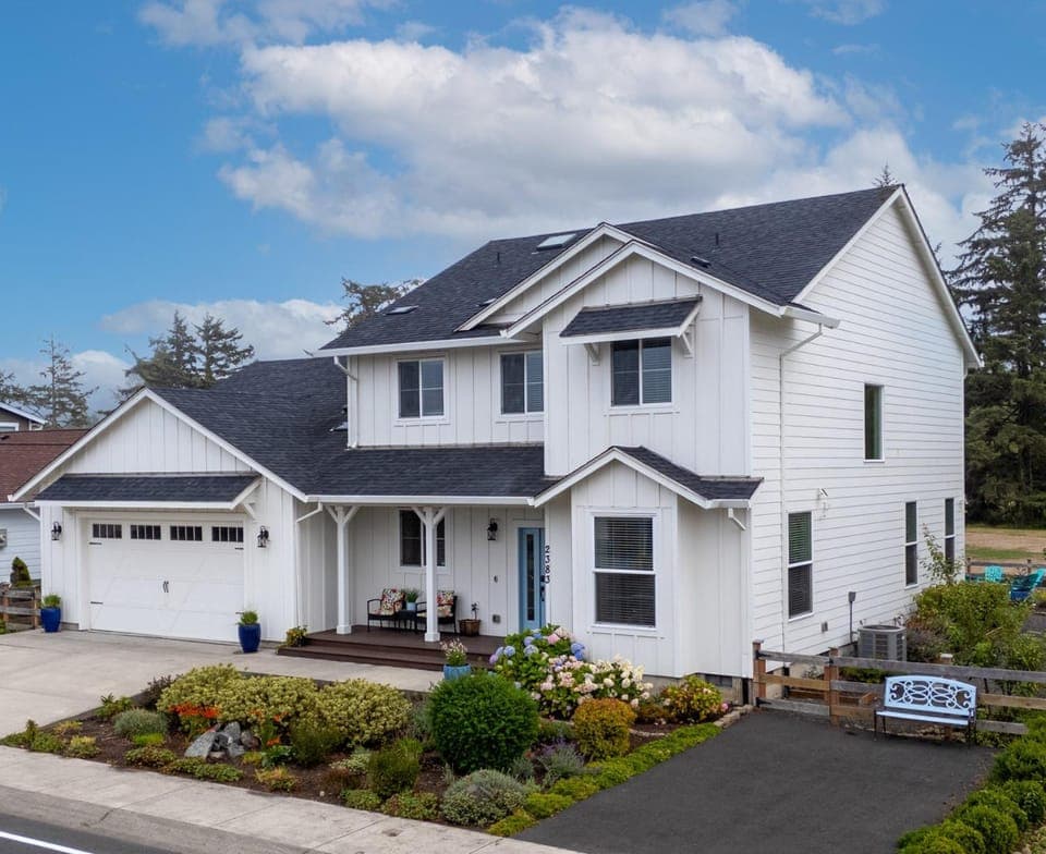 Property building, Garden, Golfcourse, View (from property/room), Beach, Garden view, Mountain view, Street view, Parking