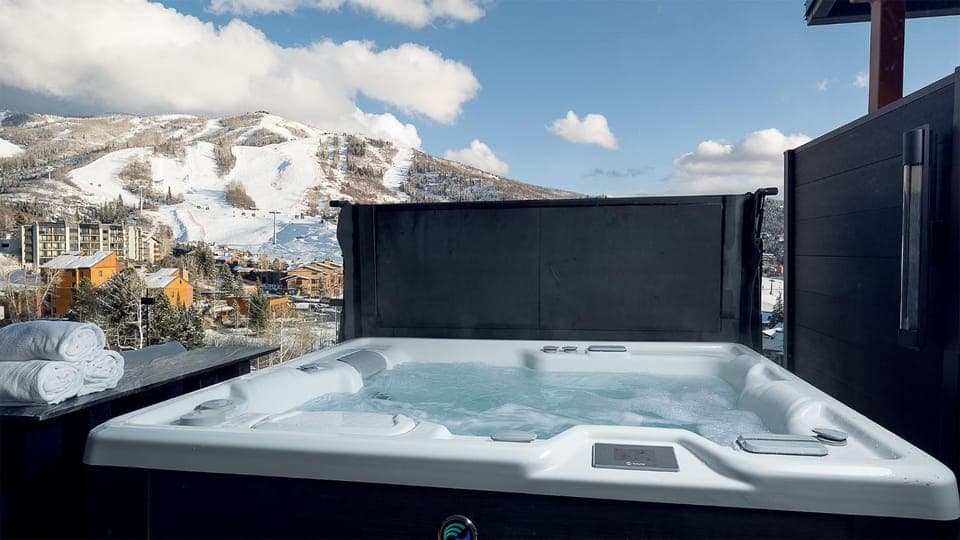 Winter, Hot Tub, Skiing, Balcony/Terrace, Mountain view, towels