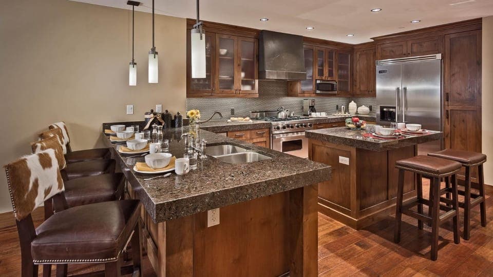 microwave, oven, storage, stove