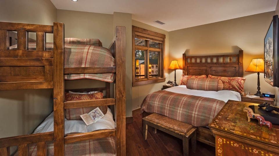 TV and multimedia, Bedroom, bunk bed