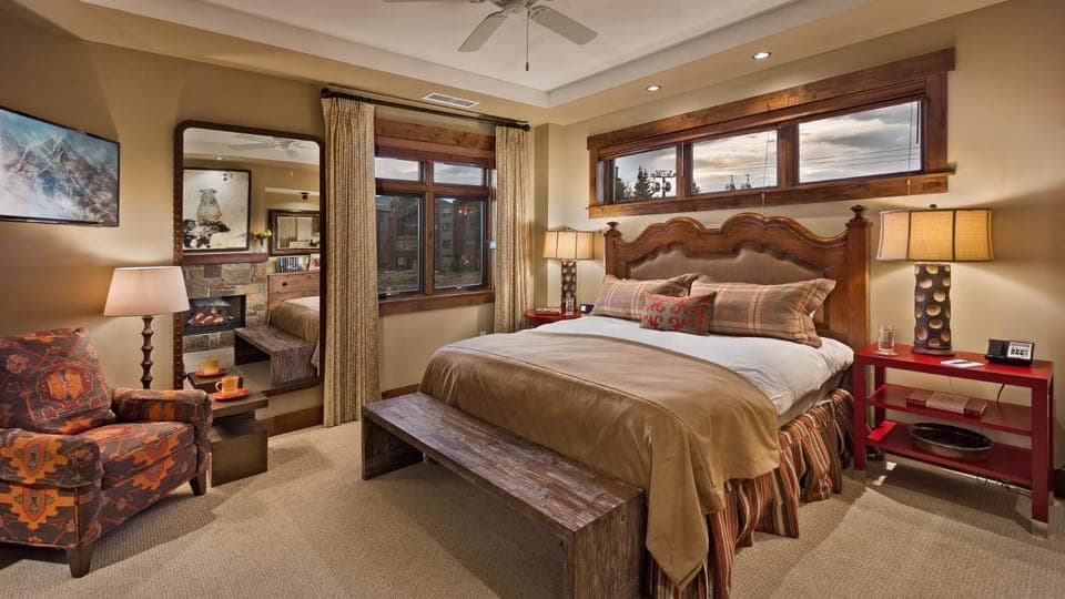 Bed, TV and multimedia, Bedroom, furniture