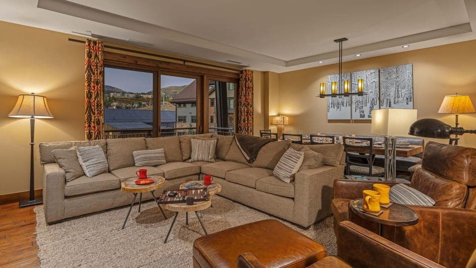View (from property/room), Balcony/Terrace, Living room, Seating area