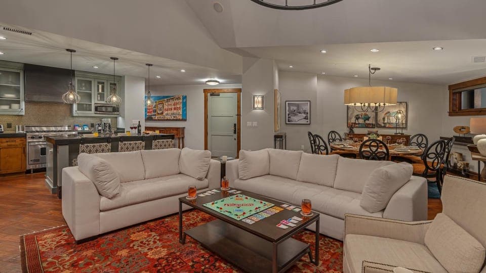 Living room, Seating area, furniture