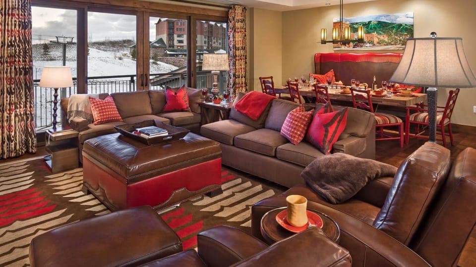 View (from property/room), Seating area, Dining area, furniture