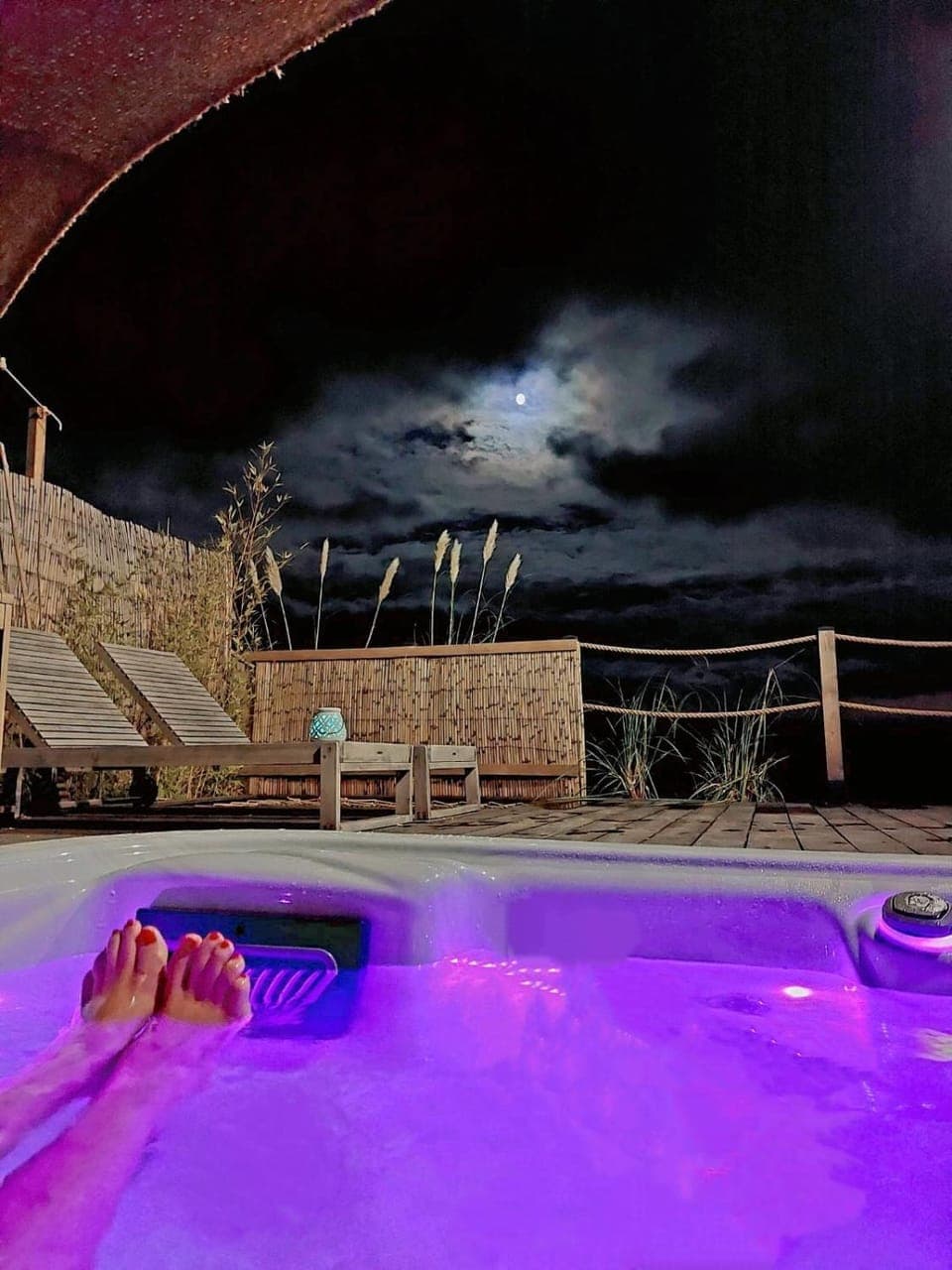 Garden, Hot Tub, Balcony/Terrace