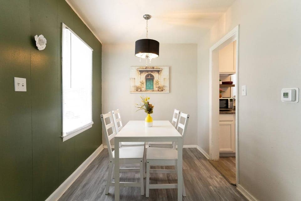 Dining area, Meals, Family