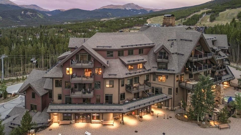 Crystal Peak Lodge #7407 Jasper Retreat House in Breckenridge