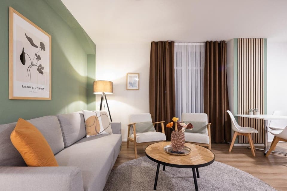 Bed, Living room, Seating area, Dining area, Bedroom