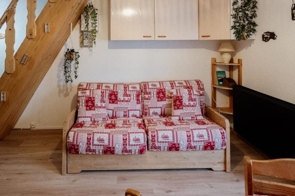 TV and multimedia, Living room, Decorative detail, heating