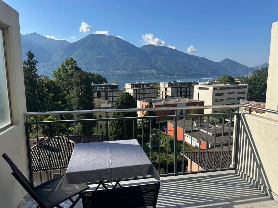 View (from property/room), View (from property/room), Lake view, Lake view, Landmark view, Landmark view, Mountain view, Mountain view