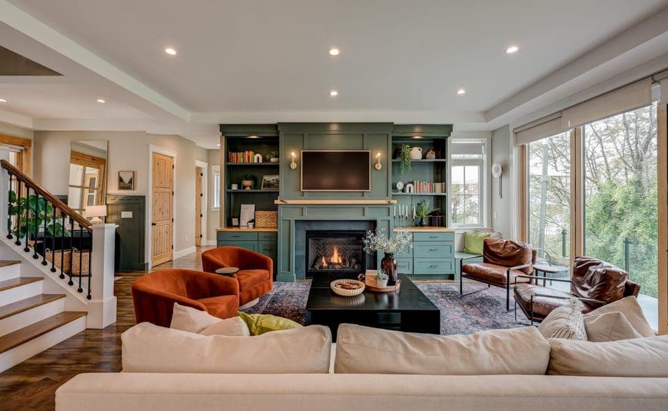 Communal lounge/ TV room, TV and multimedia, Living room, air conditioner