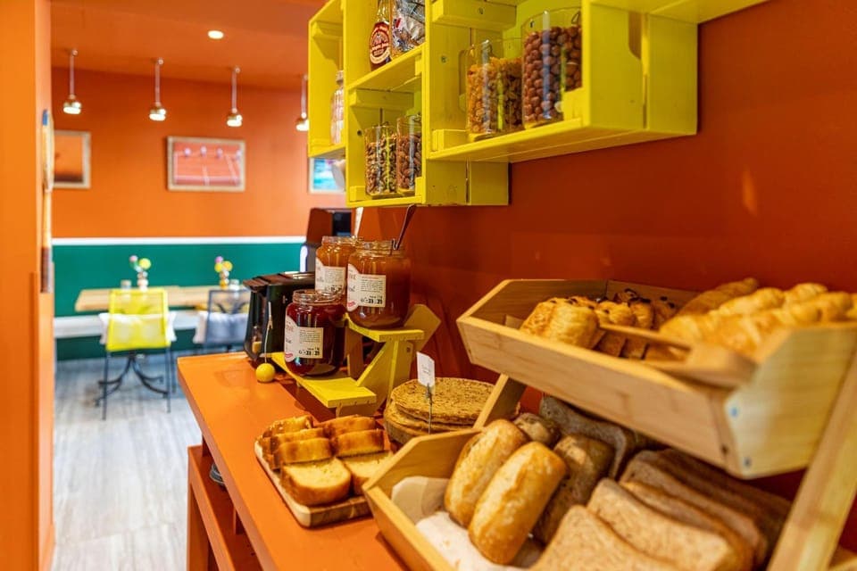 Breakfast, Continental breakfast, Buffet breakfast