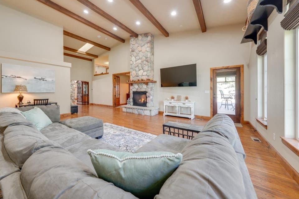Loveland Peaks Retreat Family Home 3 Mi to Dtwn! House in Loveland