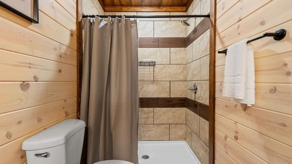 Wildwood Haven Lodge - Smoky Mountain Cabin with Pool & Game Room, Sleeps 26 Cabin in Sevierville