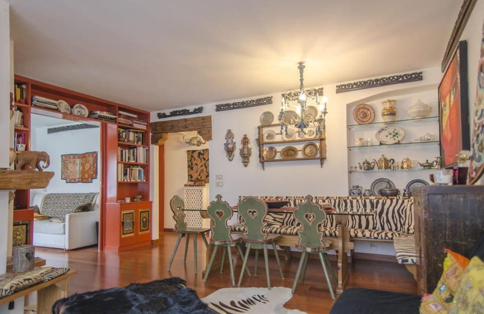 Communal lounge/ TV room, Living room