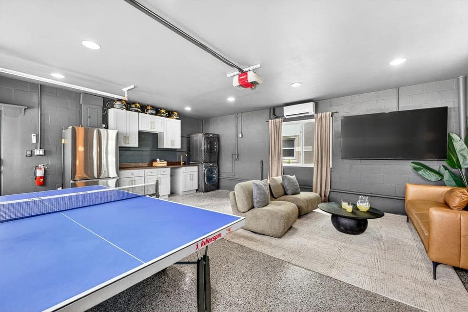 Mookies Beach House House in Indian Rocks Beach