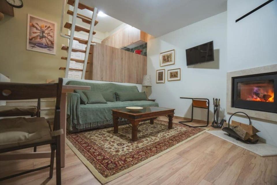 TV and multimedia, Seating area