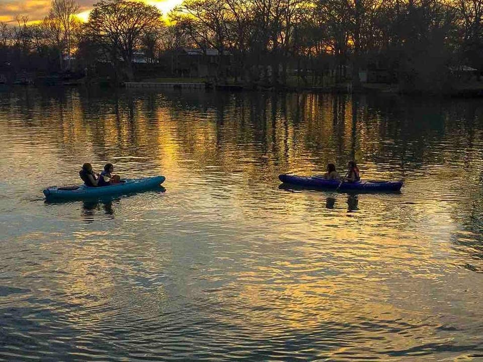 Natural landscape, Activities, Canoeing, Lake view