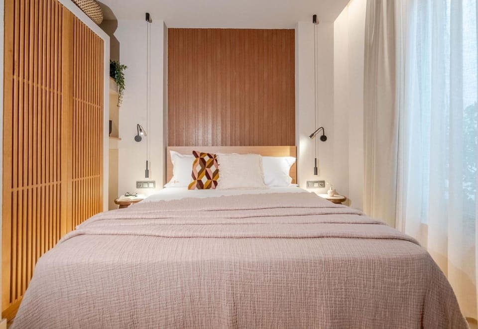 Bed, Photo of the whole room, Bedroom, wardrobe