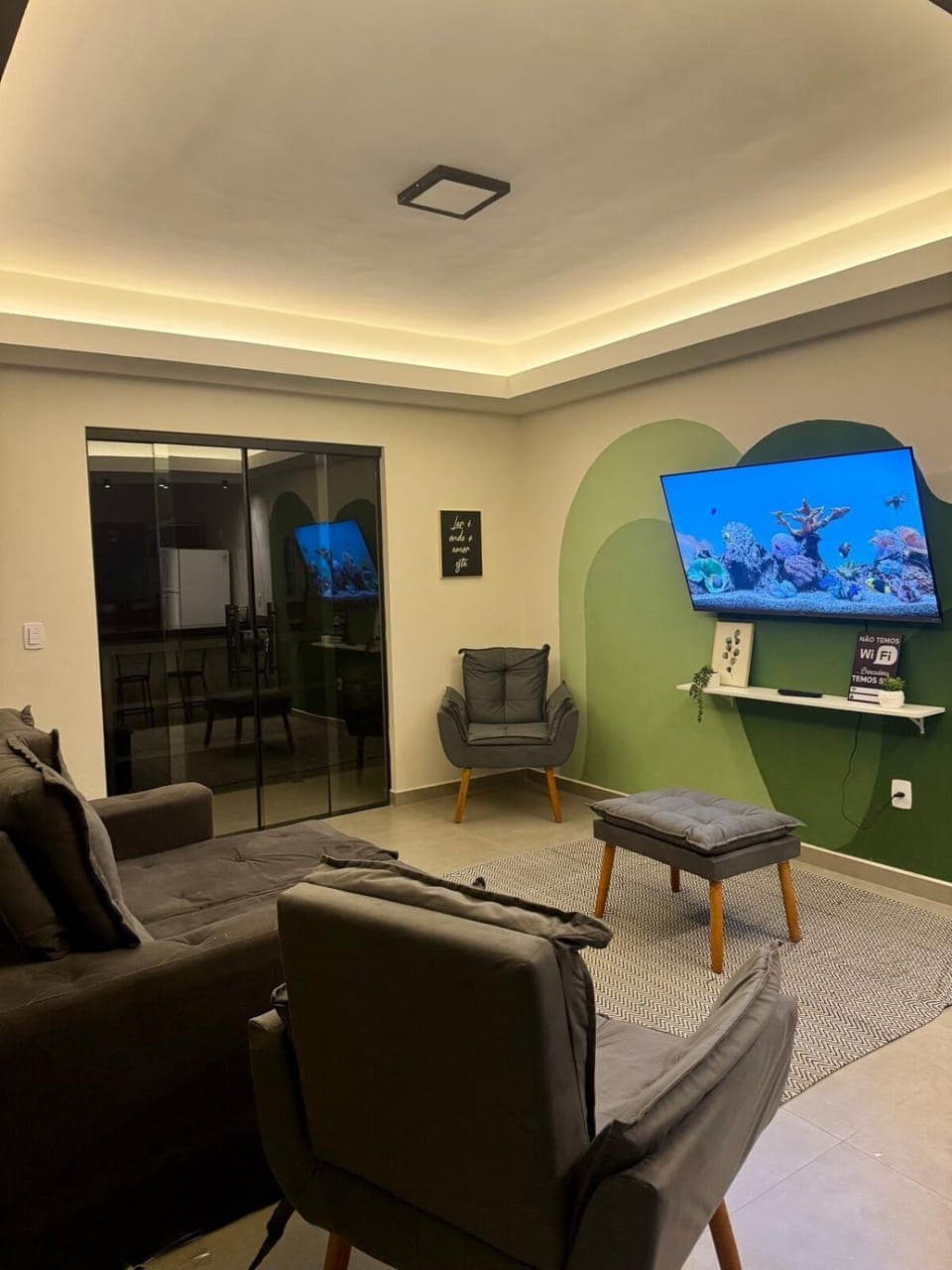 Communal lounge/ TV room, TV and multimedia, Living room, Seating area