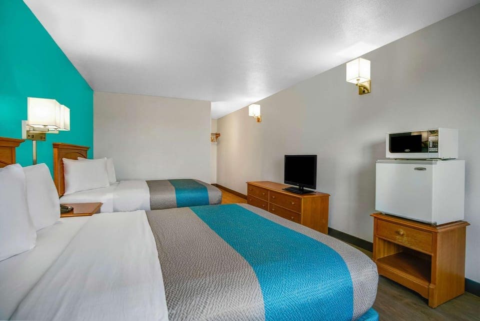 Photo of the whole room, On site