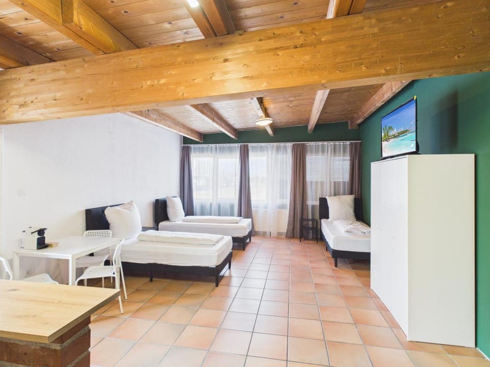 Bed, Photo of the whole room, Seating area, Bedroom