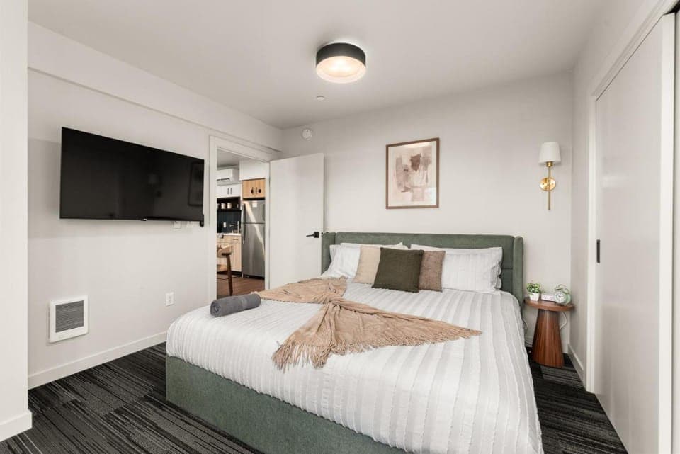 Communal lounge/ TV room, Bedroom