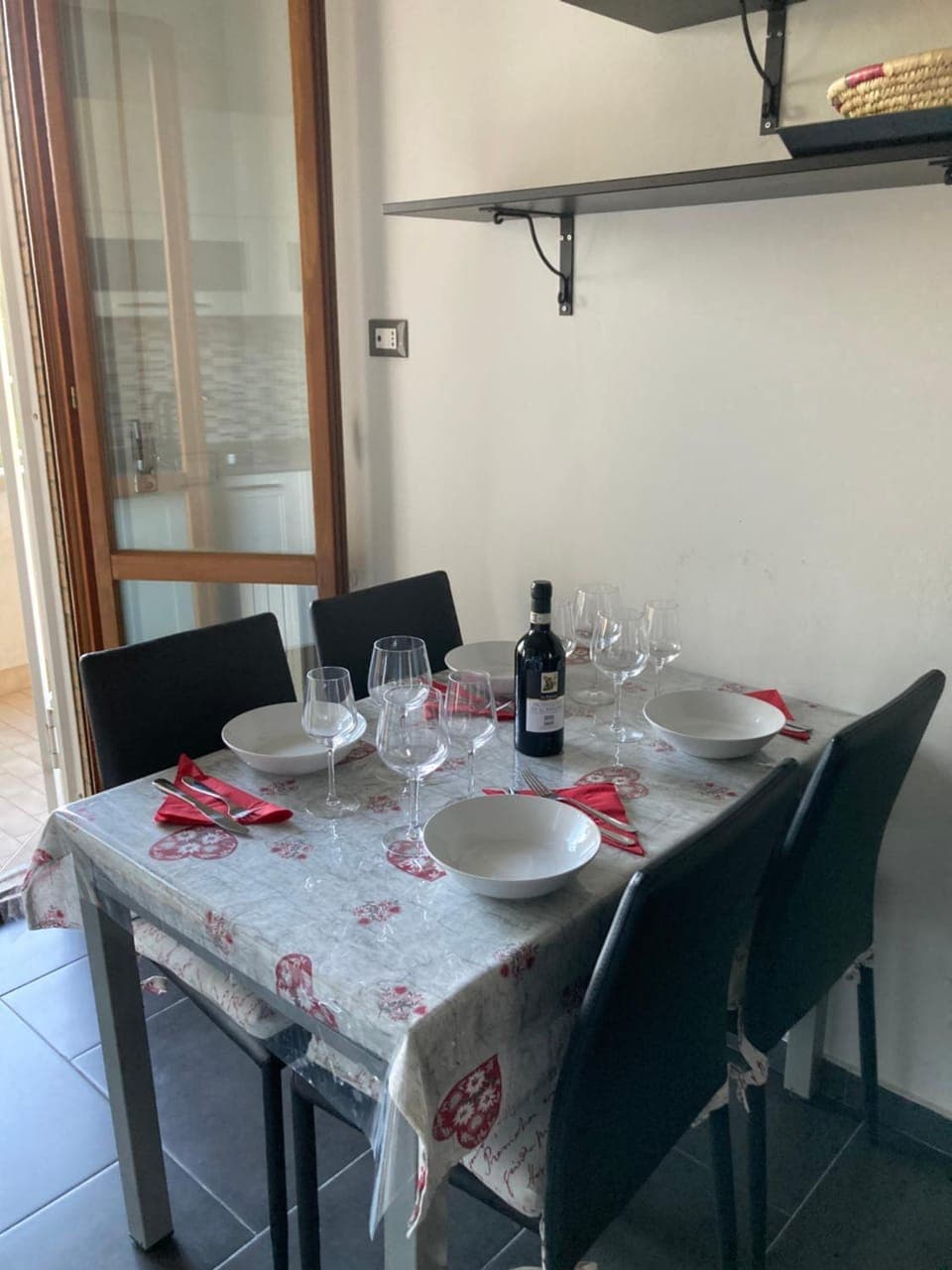 Kitchen or kitchenette