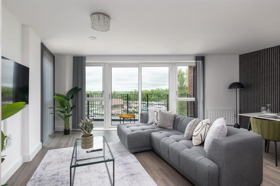 TV and multimedia, View (from property/room), Balcony/Terrace, Living room, Seating area