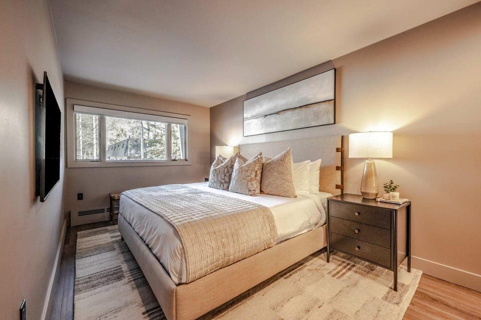 Newly Renovated 4BR 3BA in Aspen's Core House in Aspen