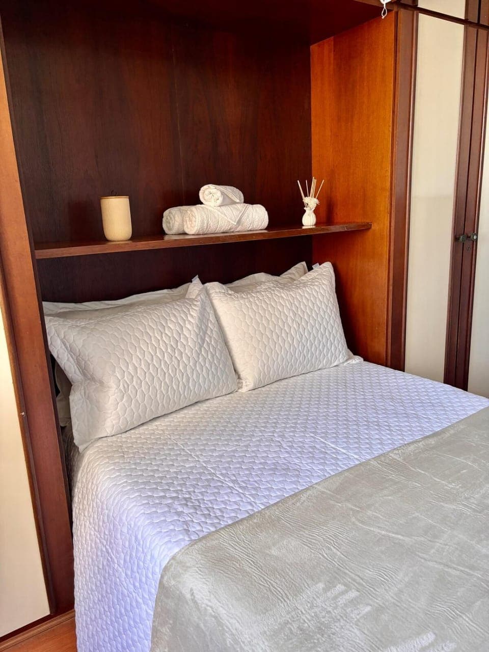 Bed, Photo of the whole room, Bedroom, wardrobe