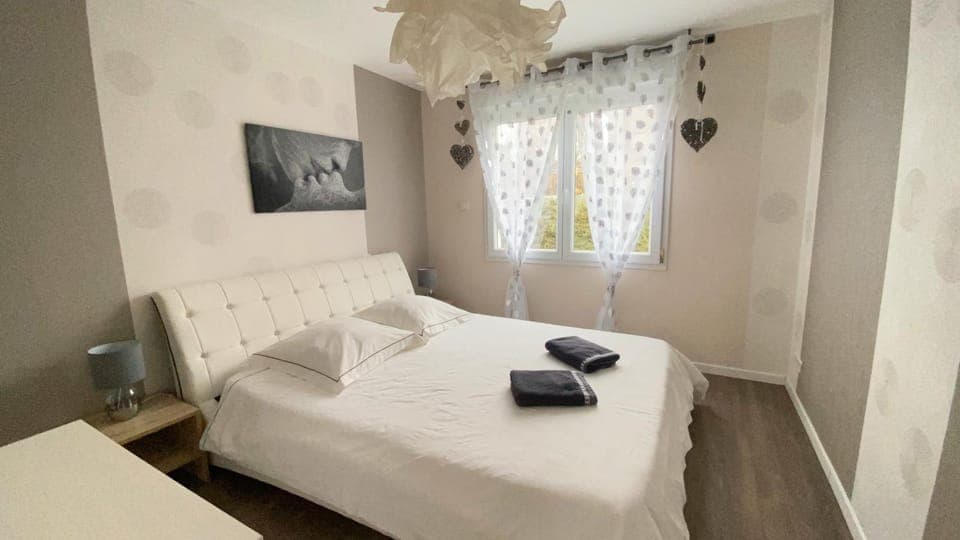 Living room, Bedroom