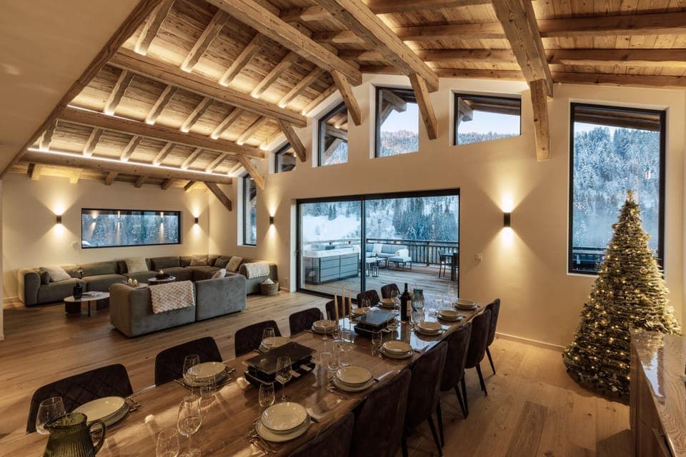 Living room, Dining area