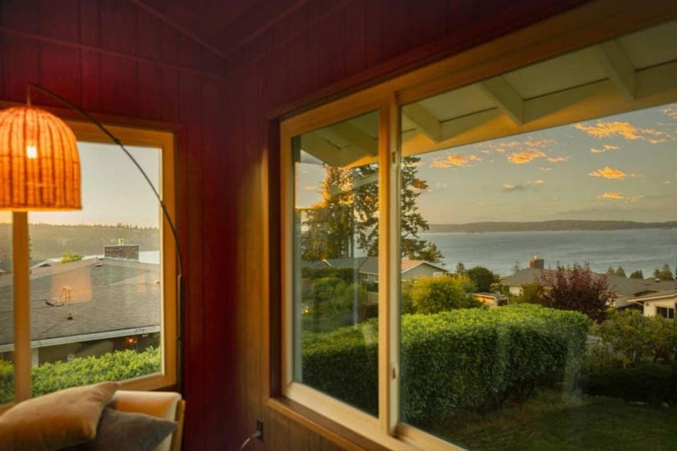 View (from property/room), Seating area, Garden view